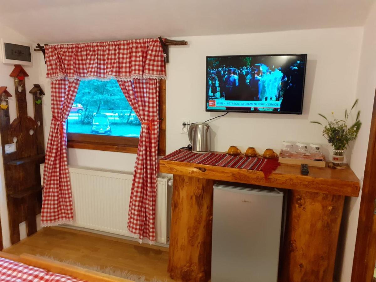 Cabanute Si Camping Dracula Capatineni-Paminteni Exteriér fotografie