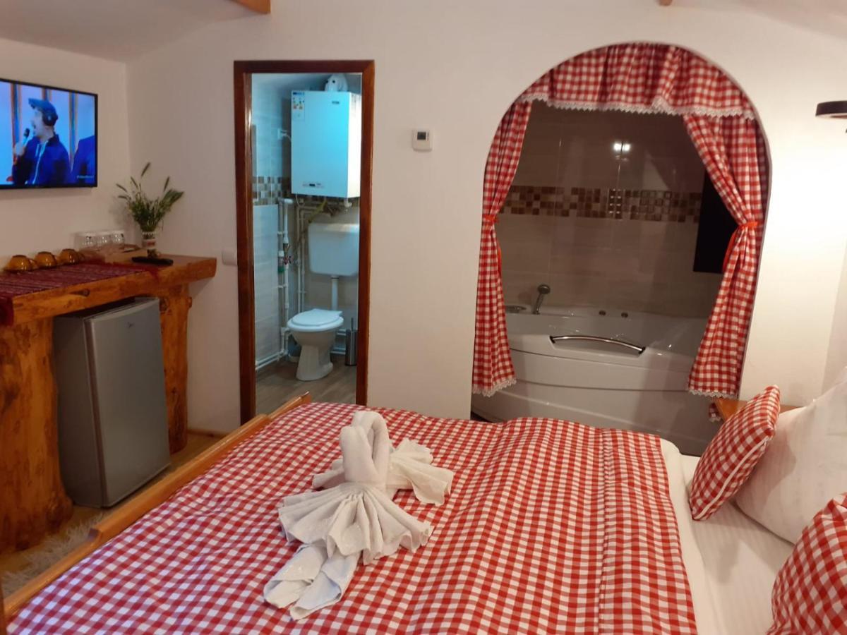 Cabanute Si Camping Dracula Capatineni-Paminteni Exteriér fotografie