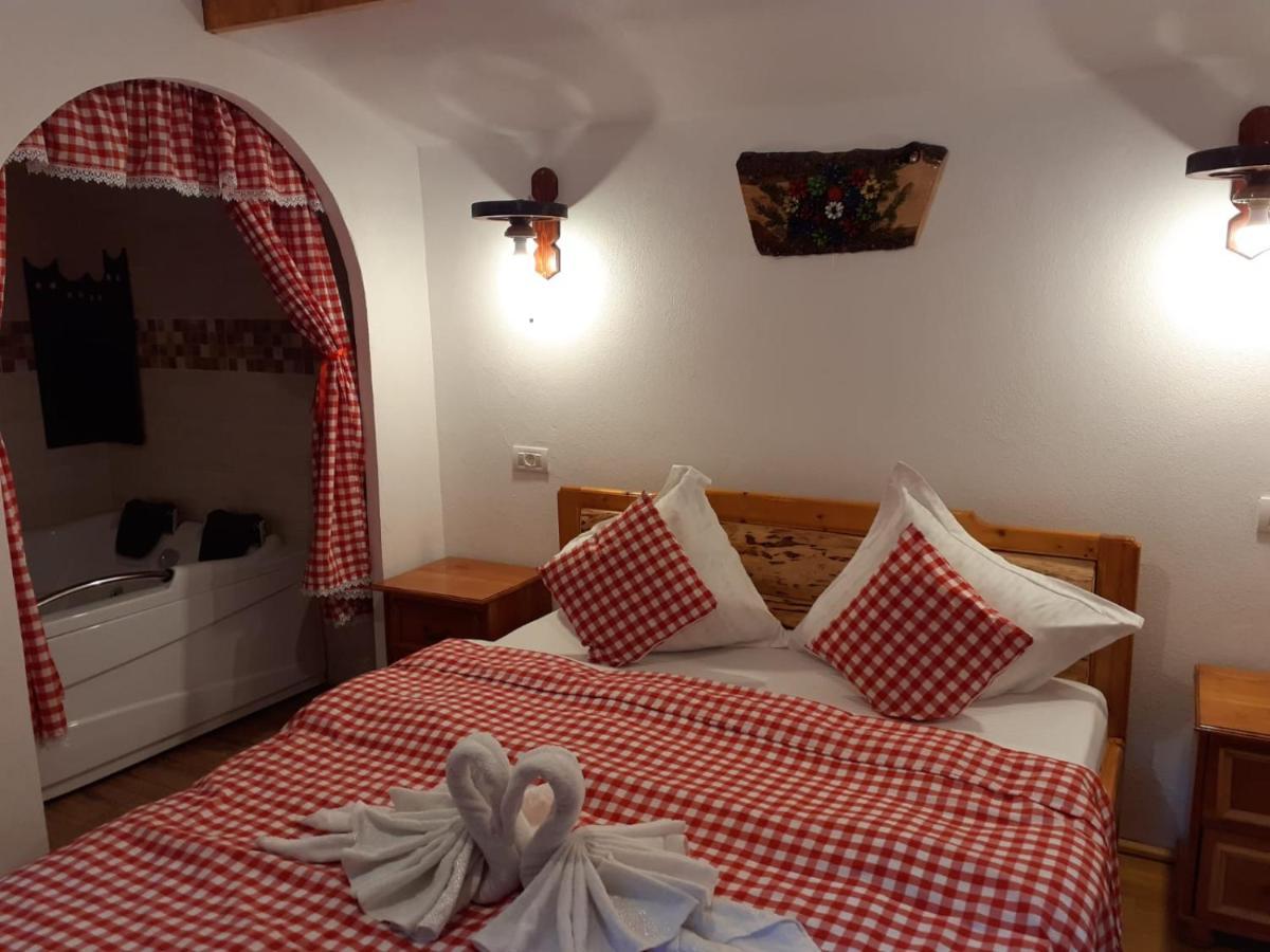 Cabanute Si Camping Dracula Capatineni-Paminteni Exteriér fotografie